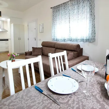 Palacios 6, Nuevo, Playa, Barrio Tranquilo, Todos Servicios, Pa Apartment